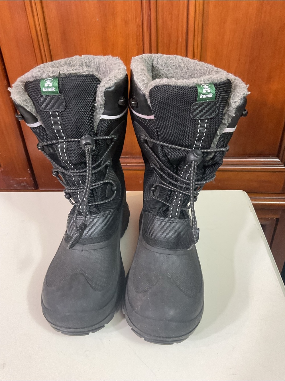 Kamik Youth Snow Boots Size 6 Solid Black And Gray Euc As Pictured Versatile Sof